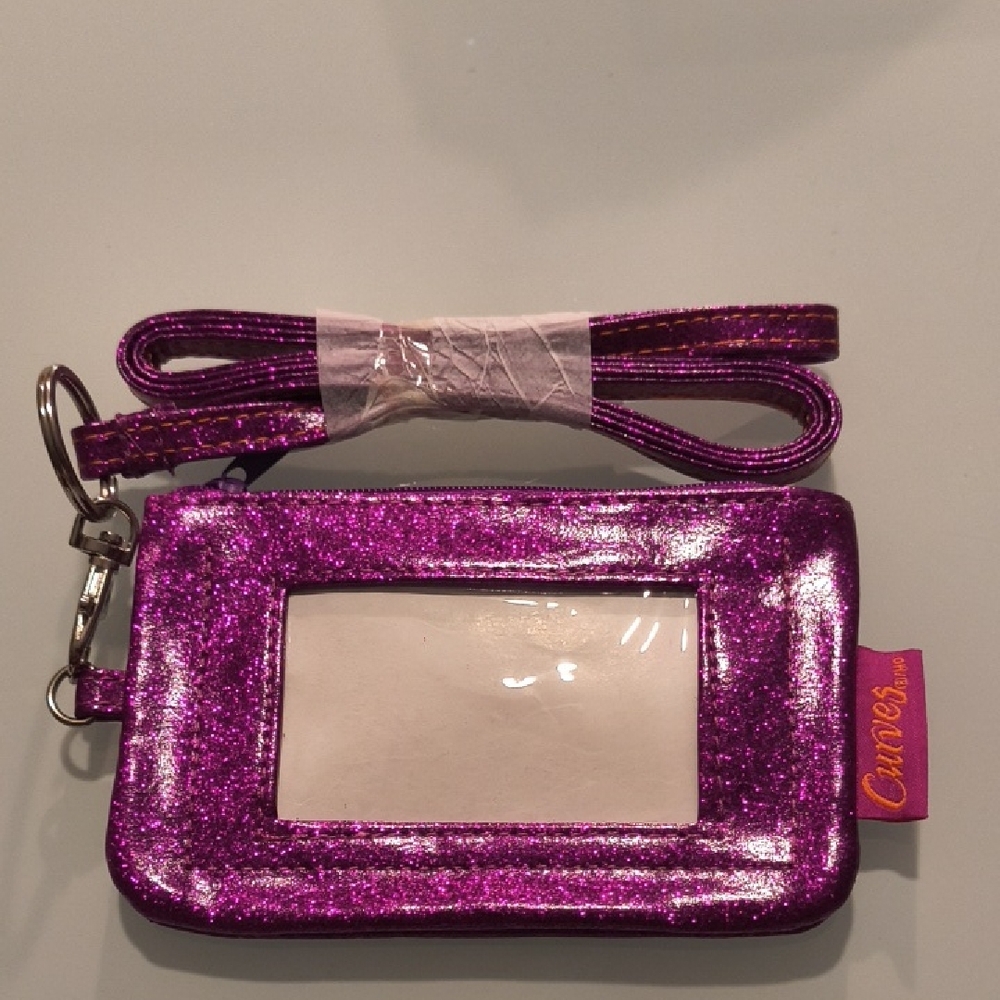 Metallic Curves Go Pouch.